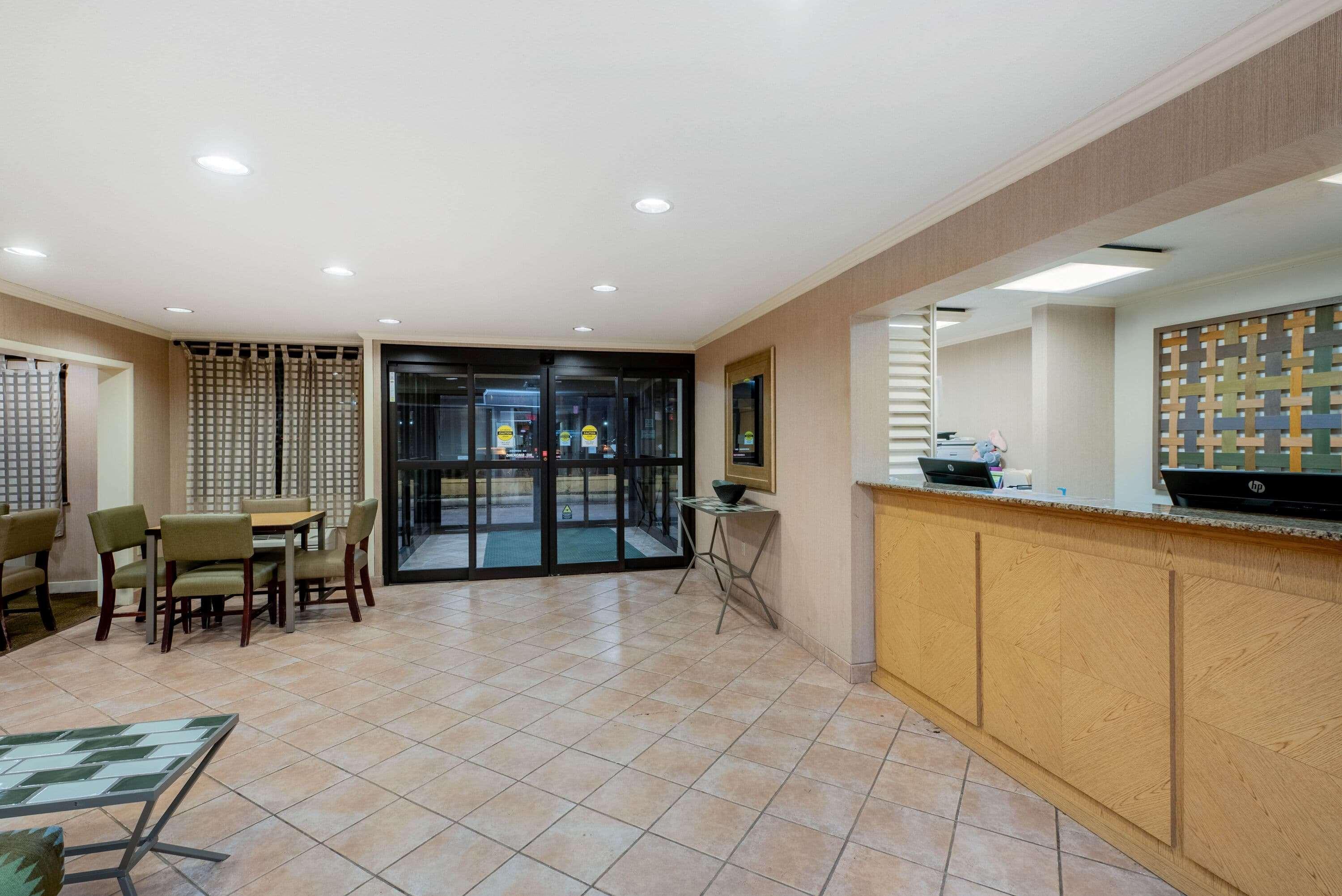 La Quinta By Wyndham Mansfield Oh Hotel Екстериор снимка