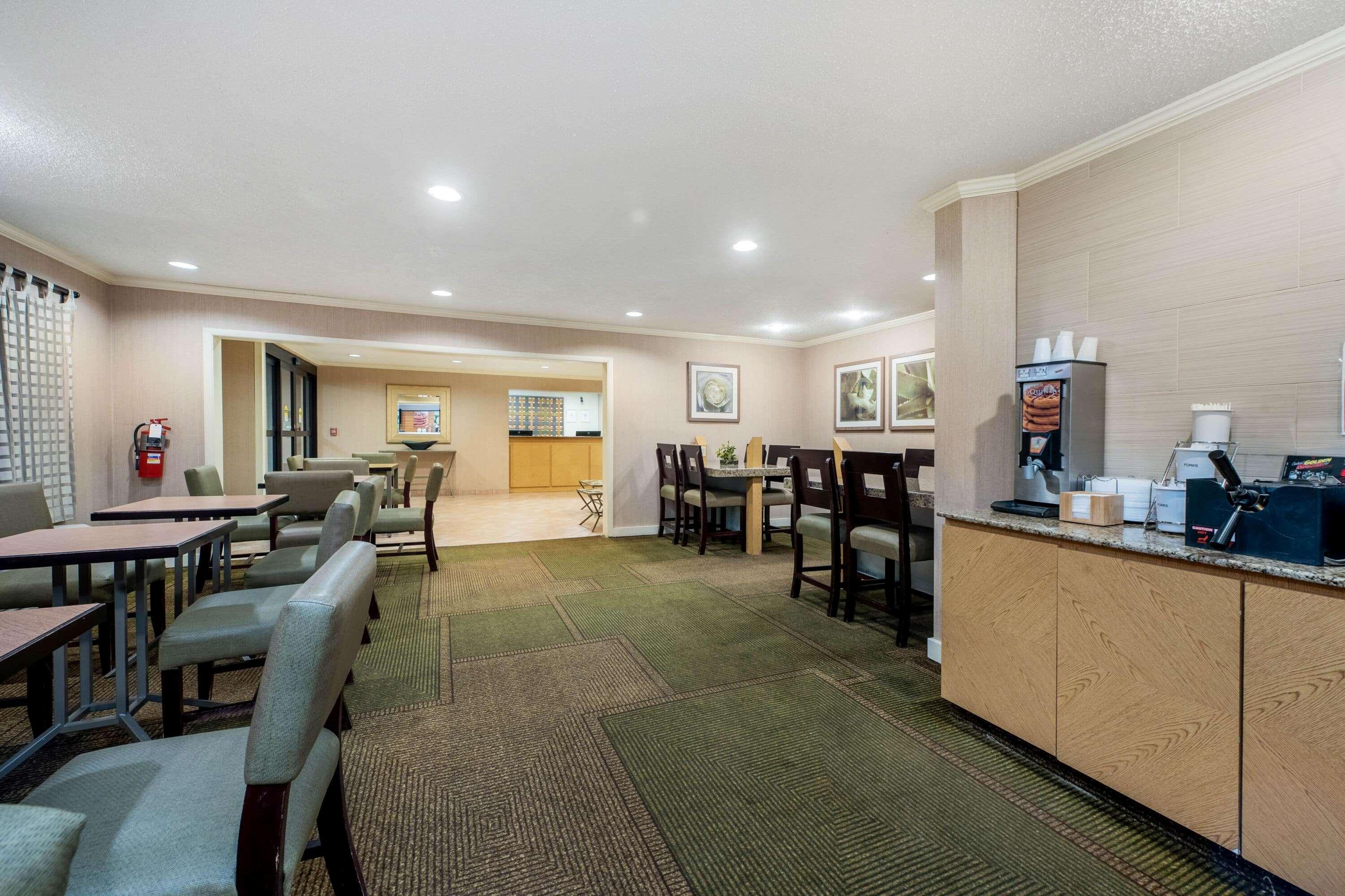 La Quinta By Wyndham Mansfield Oh Hotel Екстериор снимка