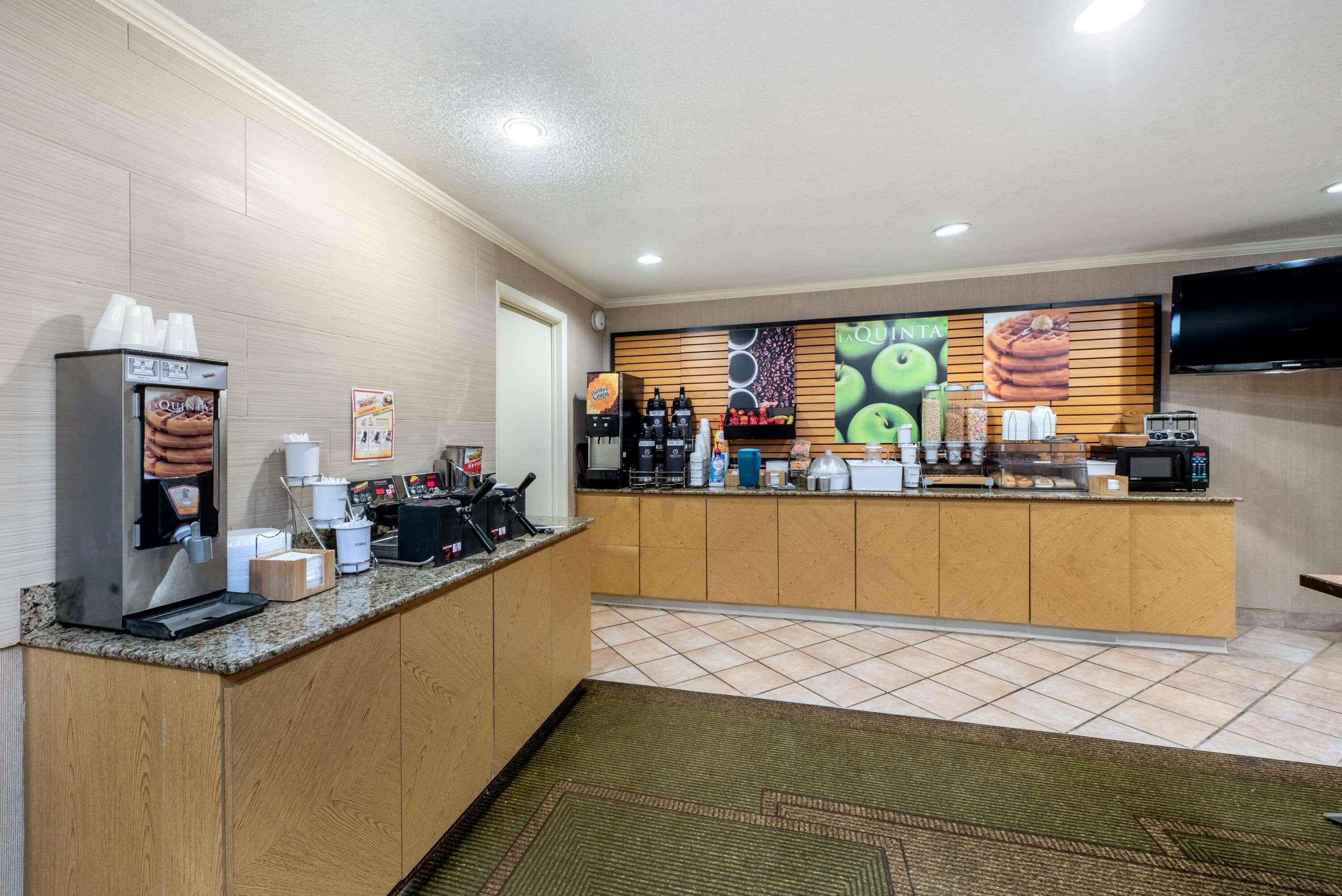 La Quinta By Wyndham Mansfield Oh Hotel Екстериор снимка