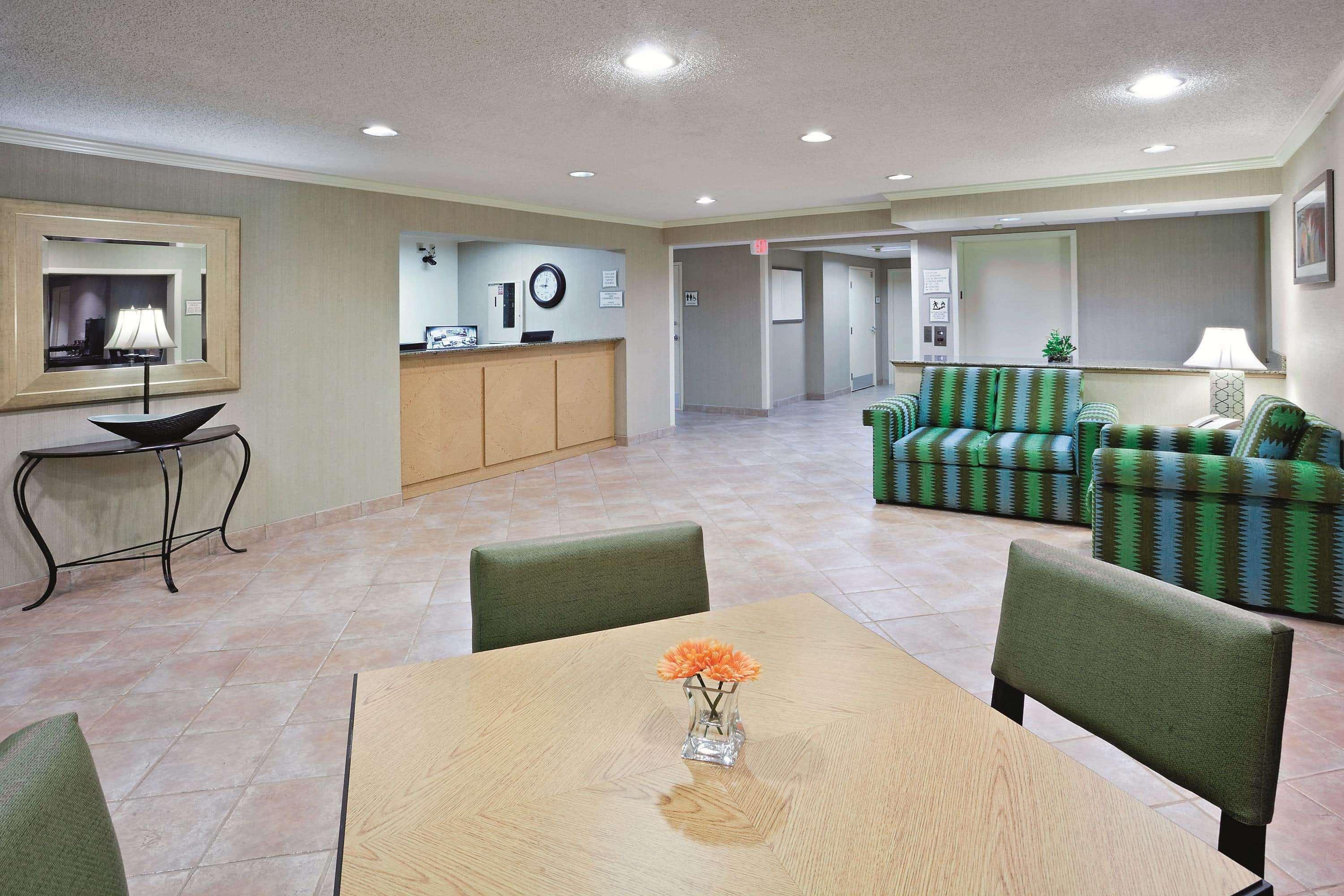 La Quinta By Wyndham Mansfield Oh Hotel Екстериор снимка